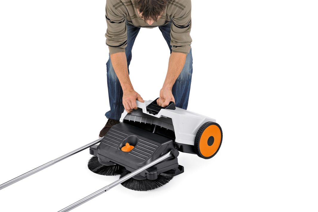 24944